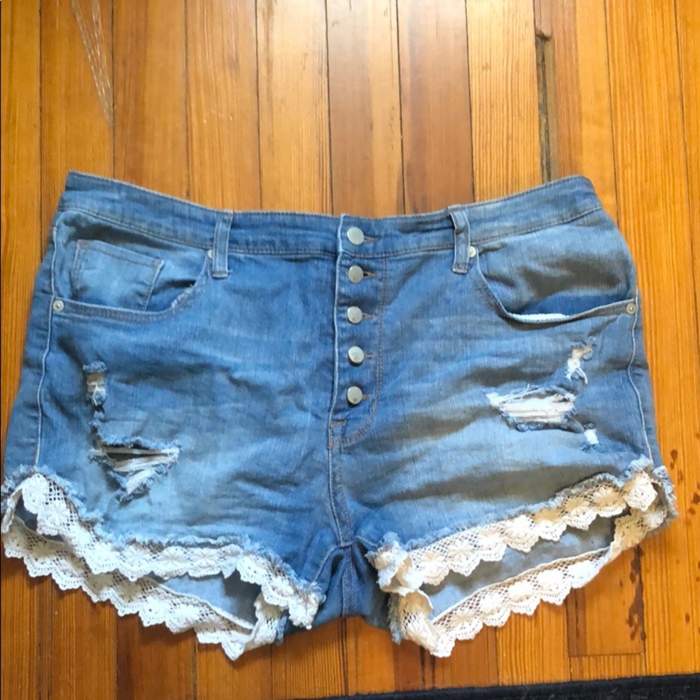 Women's Jean Shorts with white drill